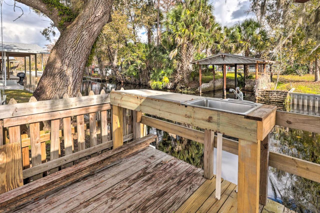Peaceful Astor Home With Deck And Canal Access! Exterior photo